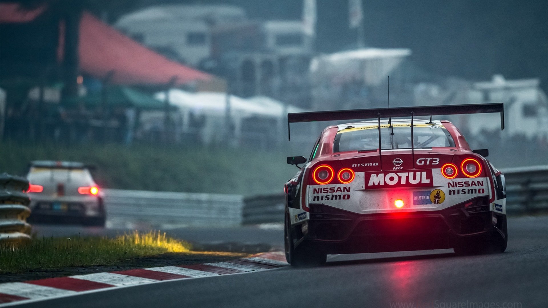 9游游戏官网-_火山脚下的极限竞技：挑战自然的力量_，火山脚下是哪座城市