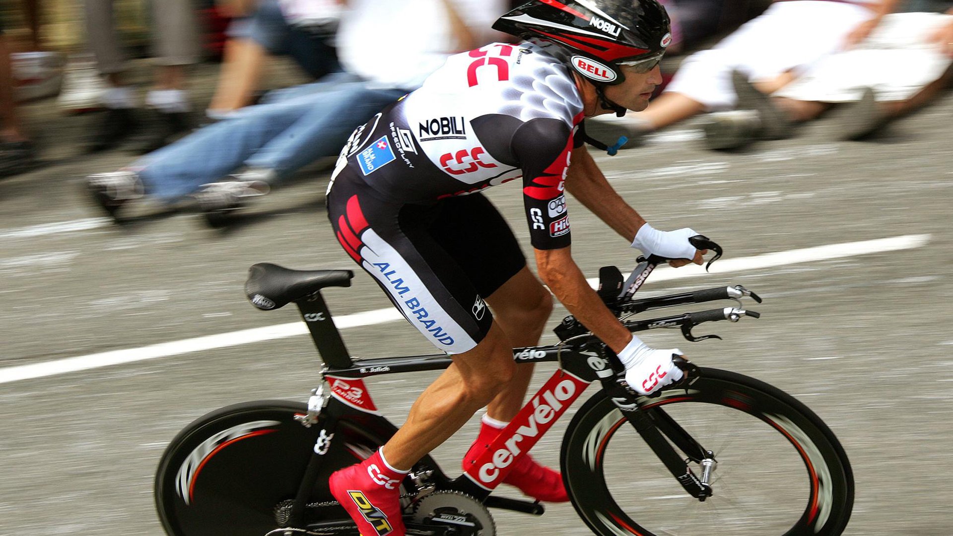 凯特·道格拉斯展现完美蛙泳技术细节，道格拉斯凯尔纳